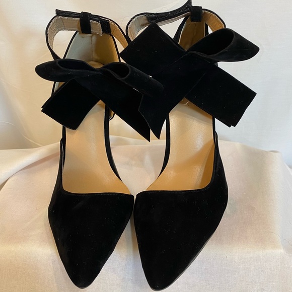 Women’s Pointy Toe Suede heel - Picture 5 of 6